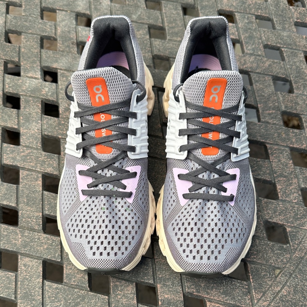 On Cloudswift Running Women's Athletic Shoes 9 W in Gray, Orchid, and Orange